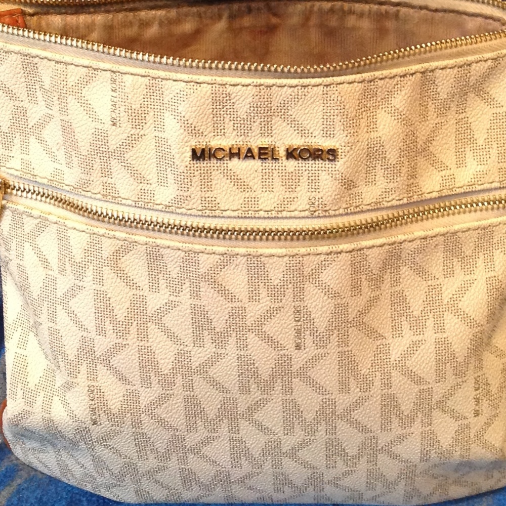 Michael Kors crossbody purse